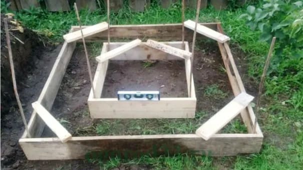 Летнии душ из профильнои трубы своими руками 2.jpg